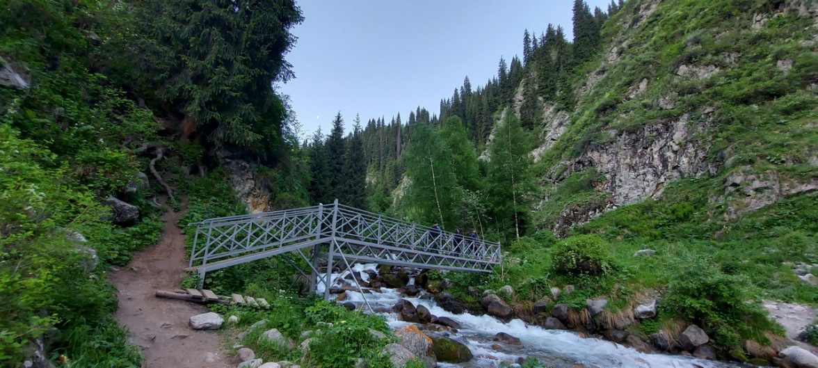 Алмарасан с Космоса фото