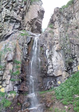 Нижний Бутаковский водопад с Медеу